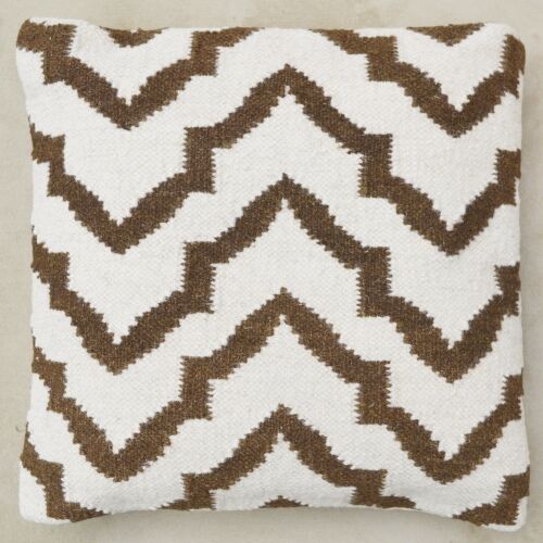 Pillow Pauline brown