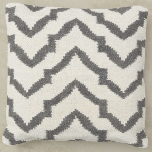 Pillow Pauline grey